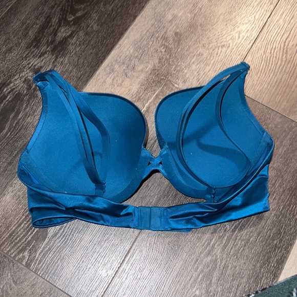 victoria’s secret blue “very sexy push up” bra - Picture 2 of 2